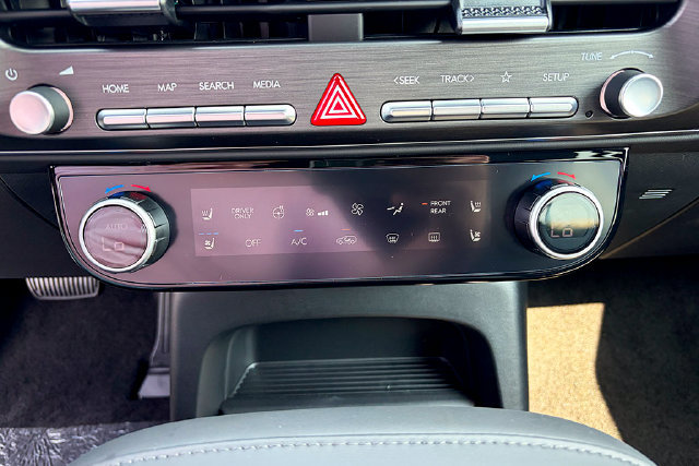 New 2026 Hyundai Palisade Calligraphy AWD/4WD image 13