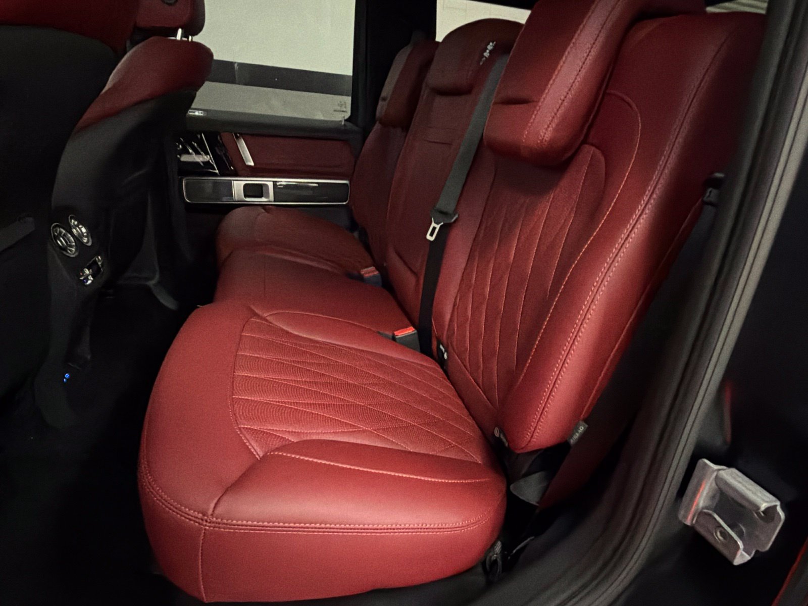 New 2027 Mercedes-Benz G 63 AMG 4MATIC image 40