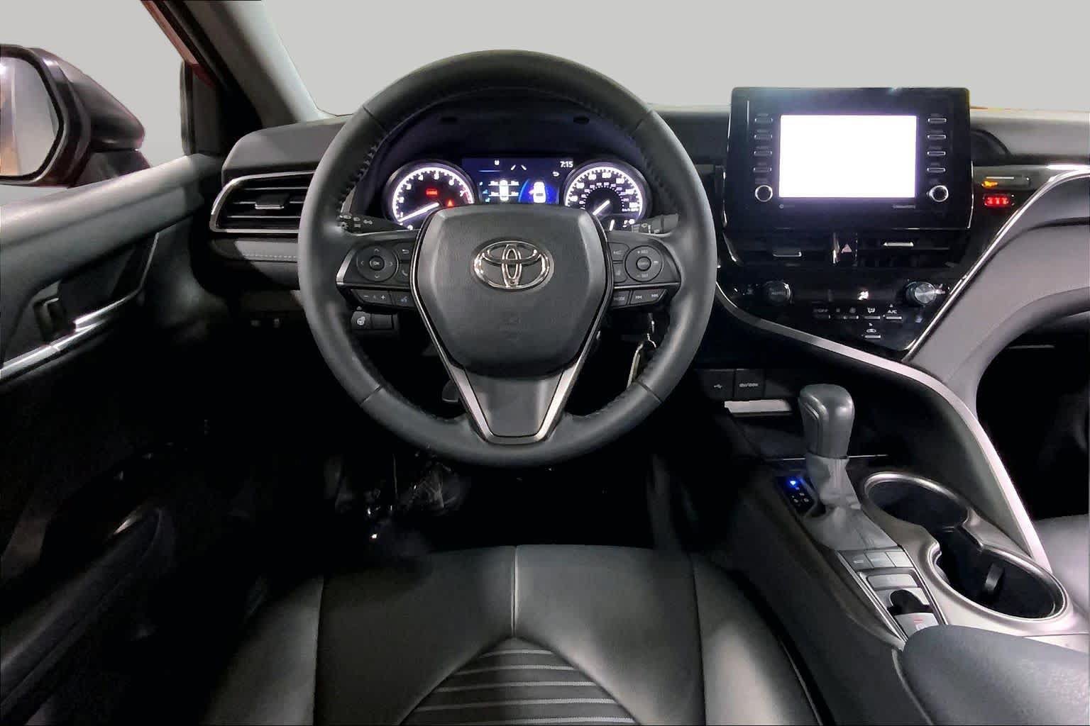 Used 2023 Toyota Camry SE w/ Cold Weather Package AWD/4WD image 6