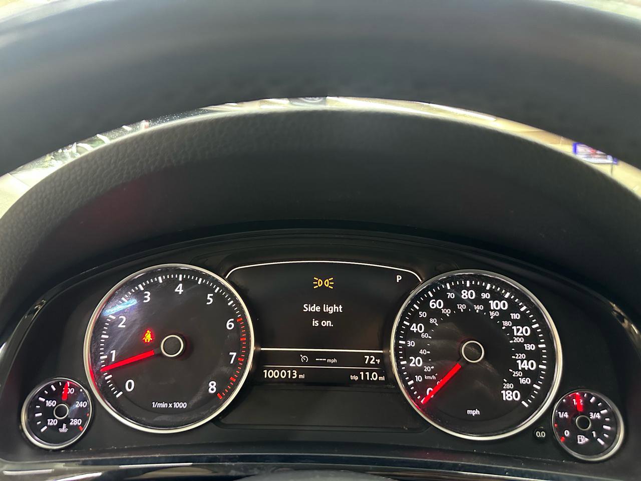 Used 2015 Volkswagen Touareg Sport AWD/4WD image 22