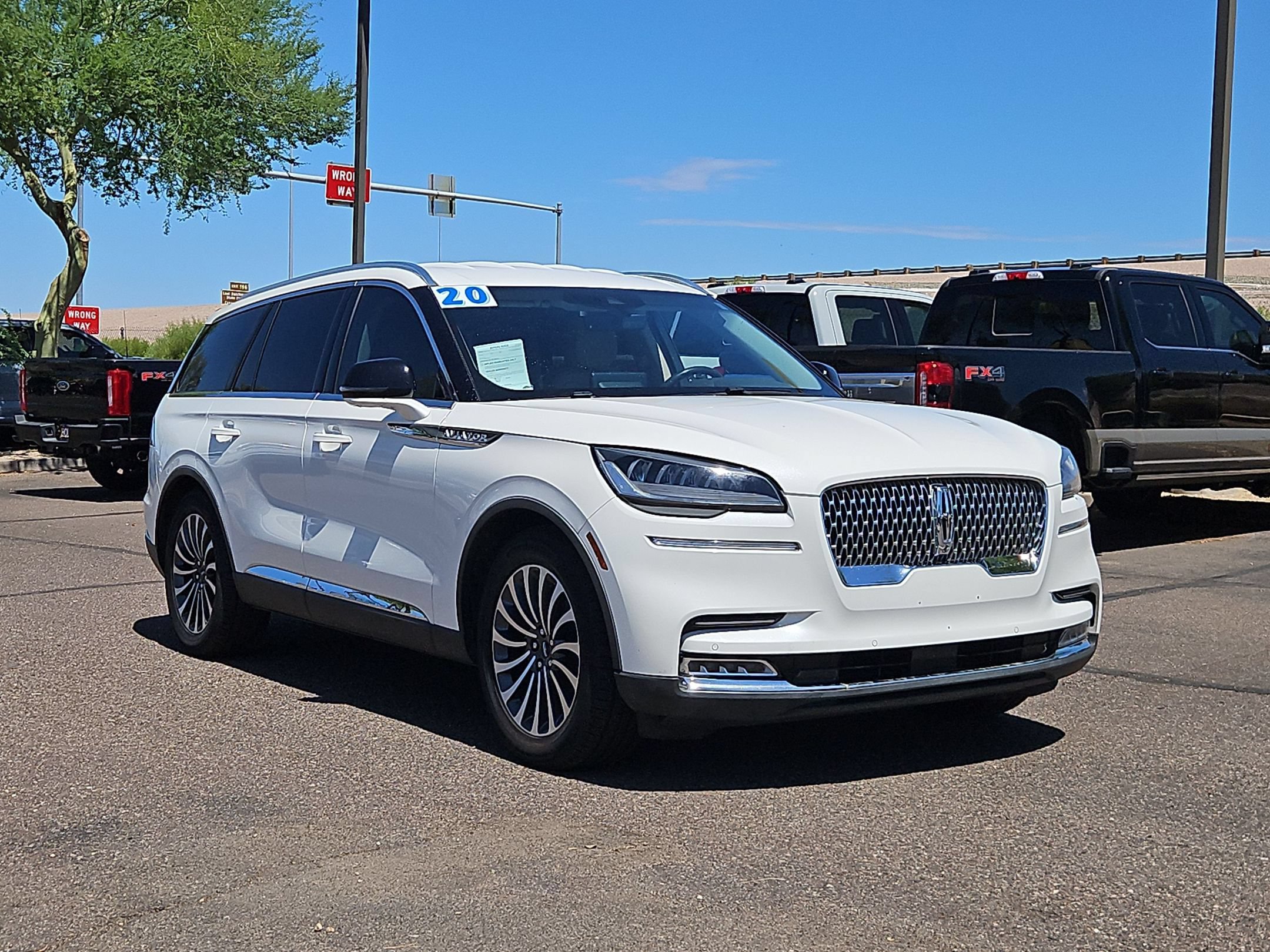 Used 2020 Lincoln Aviator Reserve RWD image 3