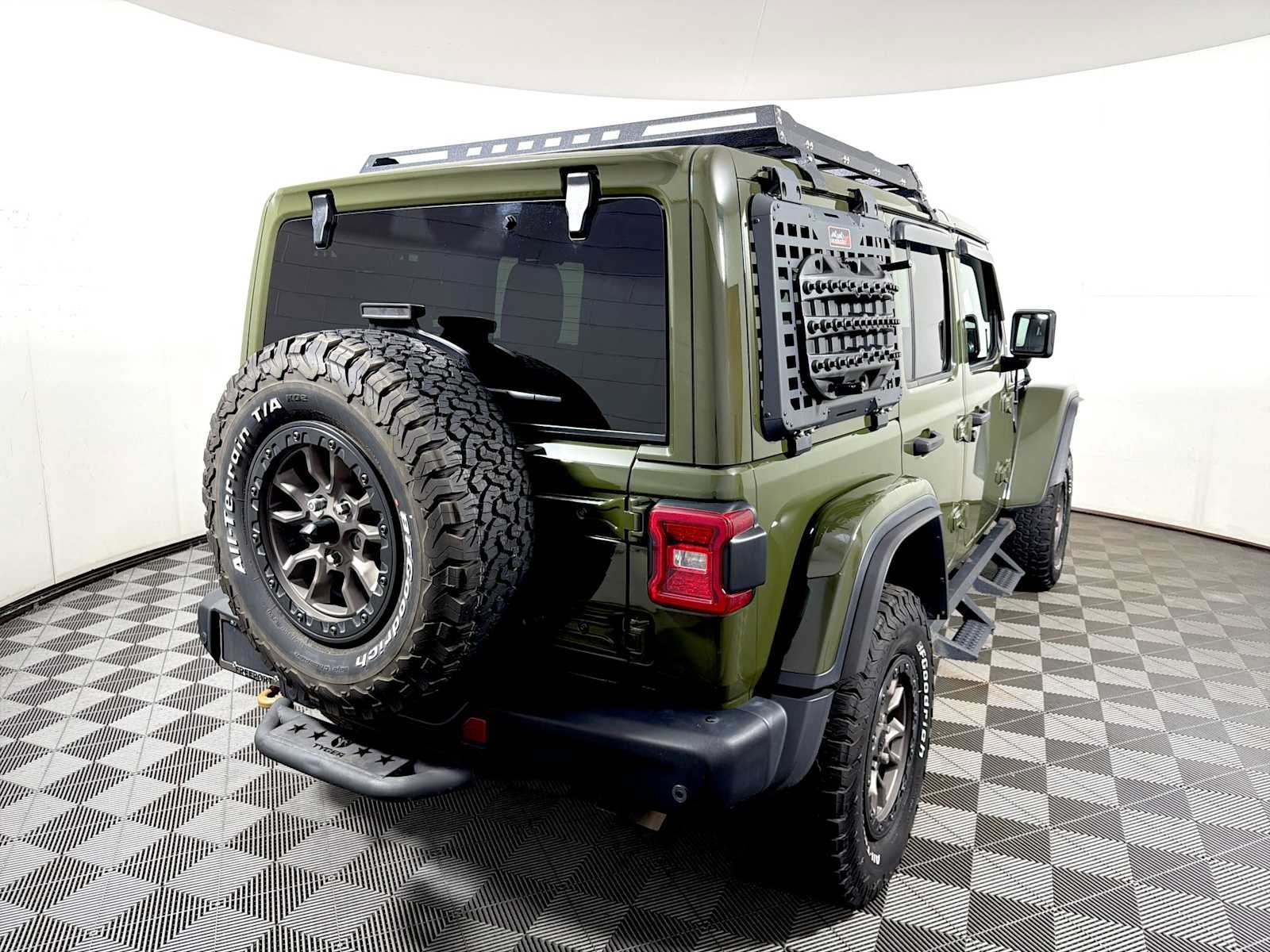 Used 2021 Jeep Wrangler Unlimited Rubicon AWD/4WD image 6