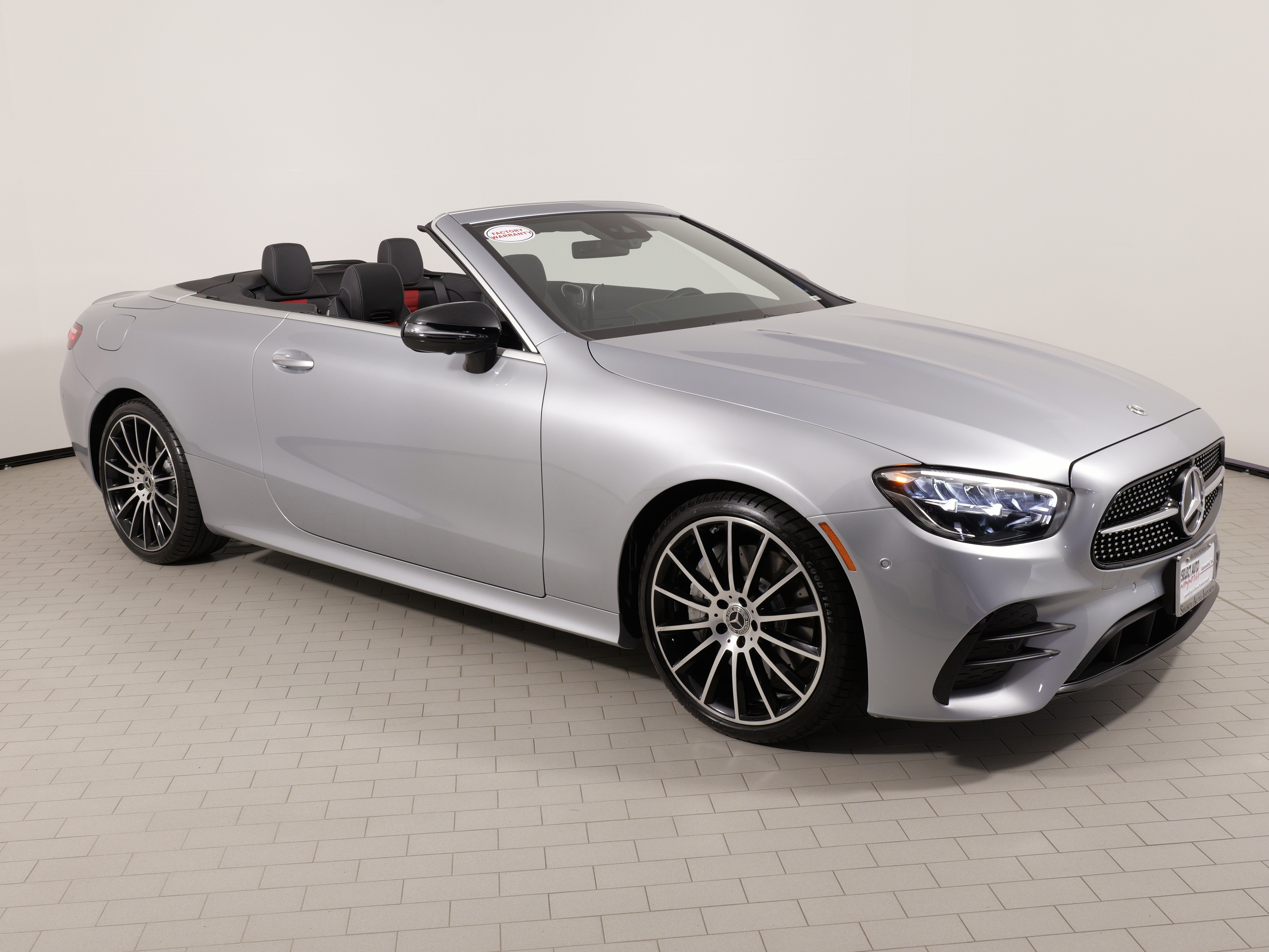 Used 2023 Mercedes-Benz E 450 Cabriolet image 10
