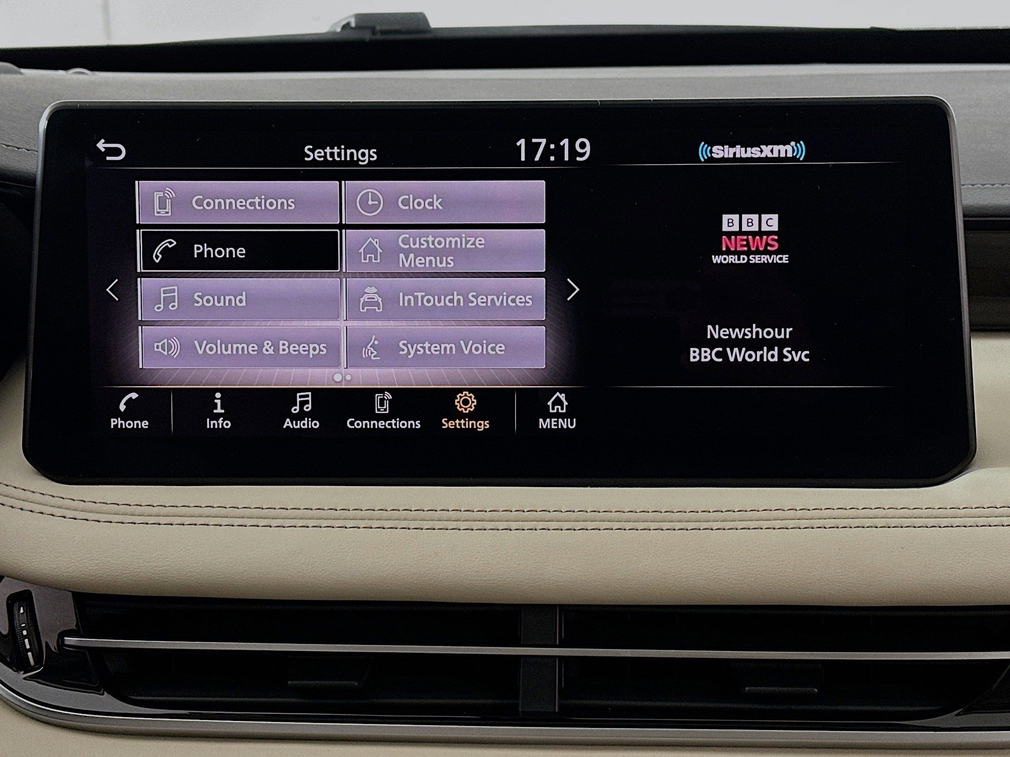 Used 2025 INFINITI QX60 Pure image 12