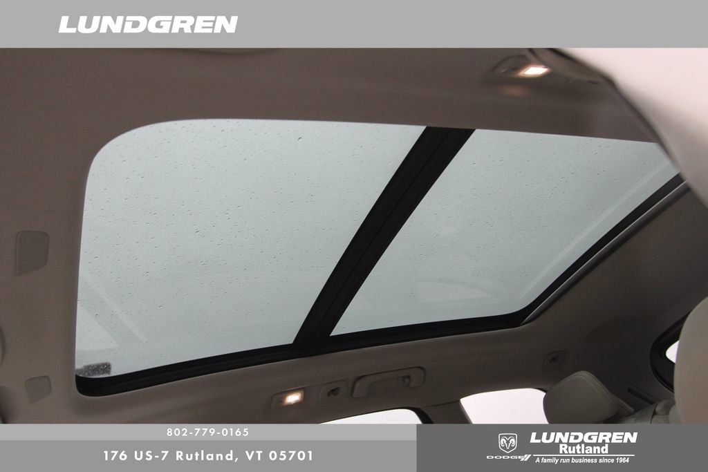 Used 2022 Volvo XC60 B6 Inscription w/ Advanced Package image 35