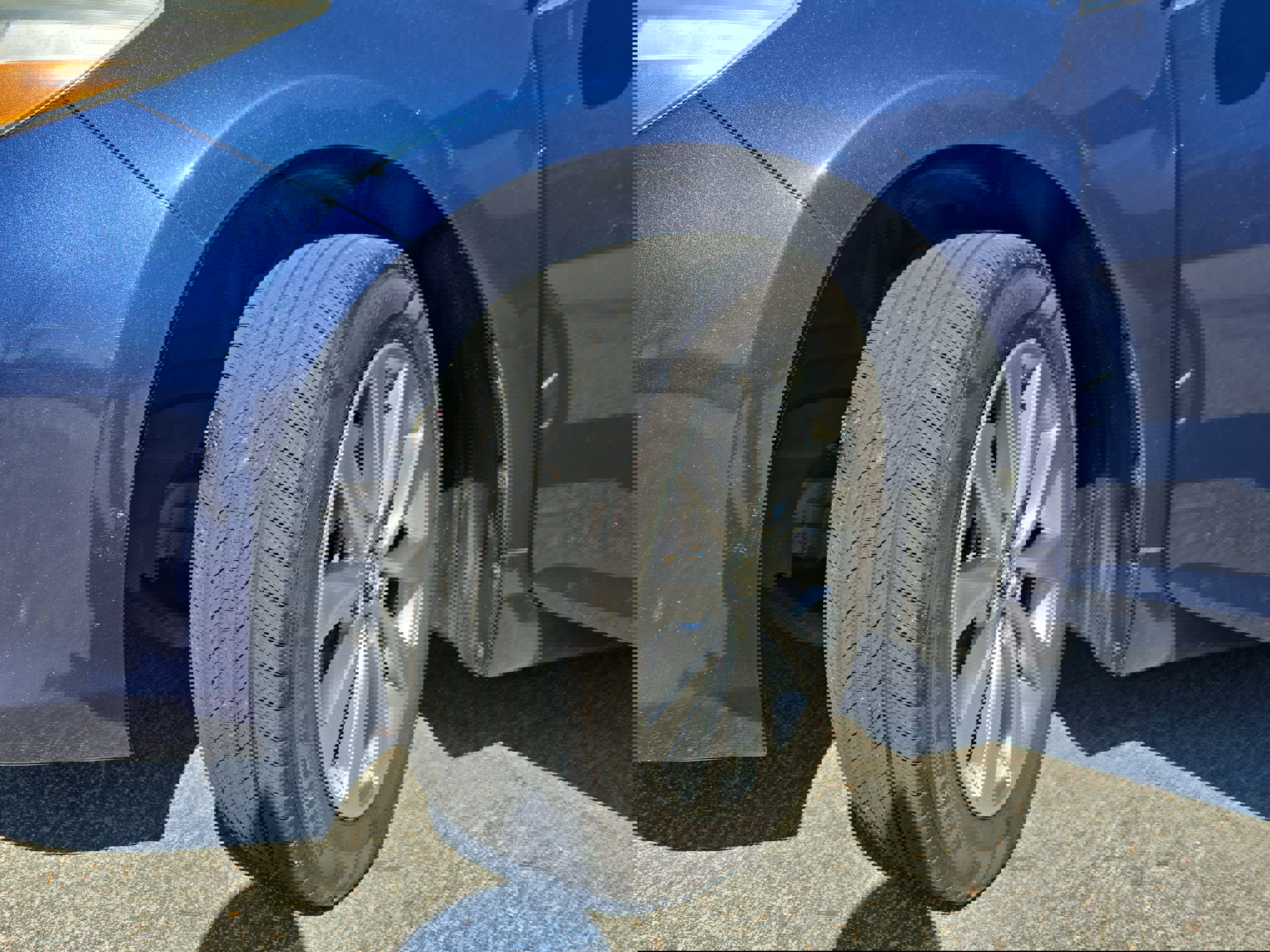 Used 2015 Toyota Camry XLE w/ Advanced Technology Package image 32