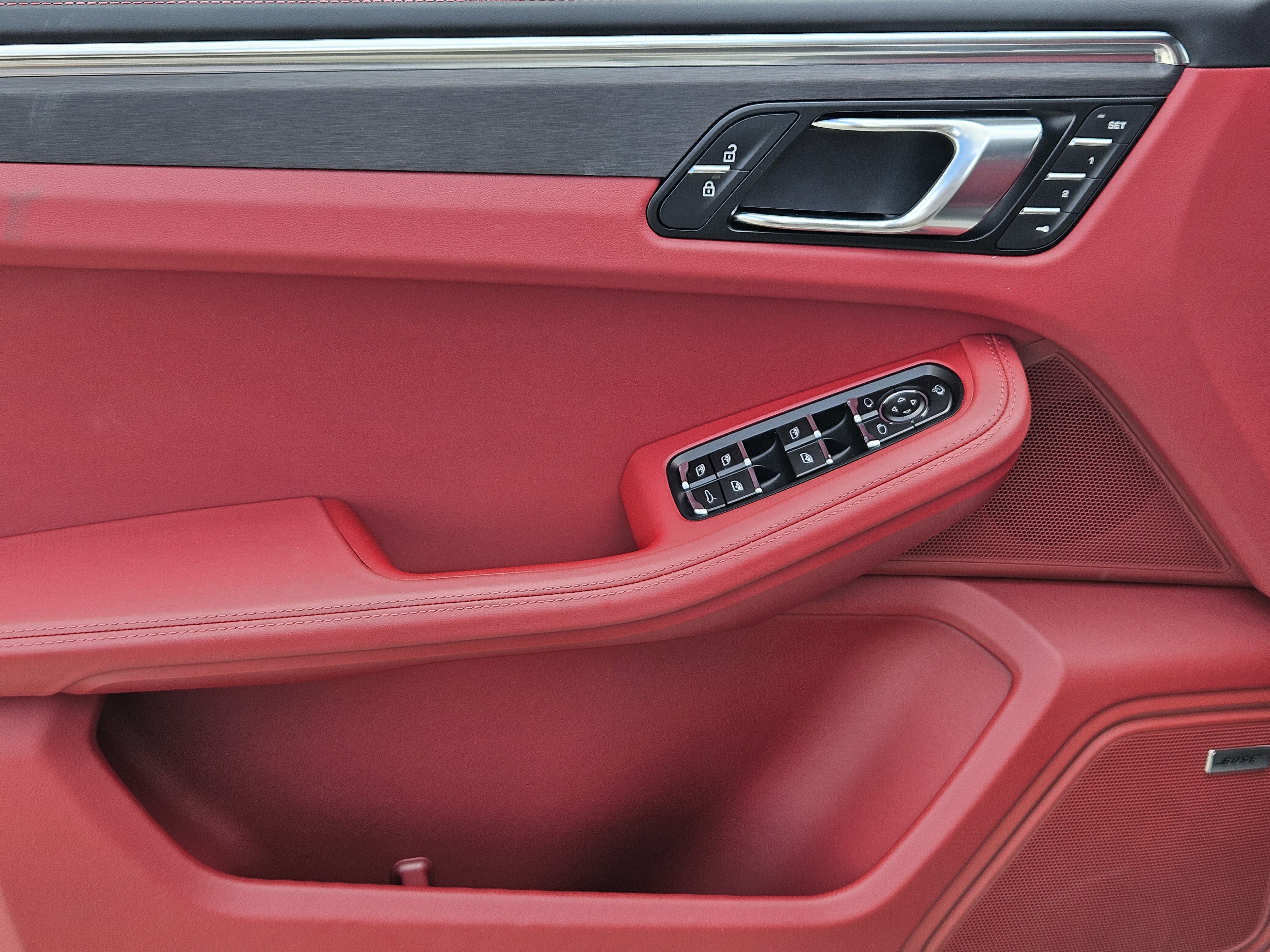 Certified 2026 Porsche Macan GTS AWD/4WD image 22