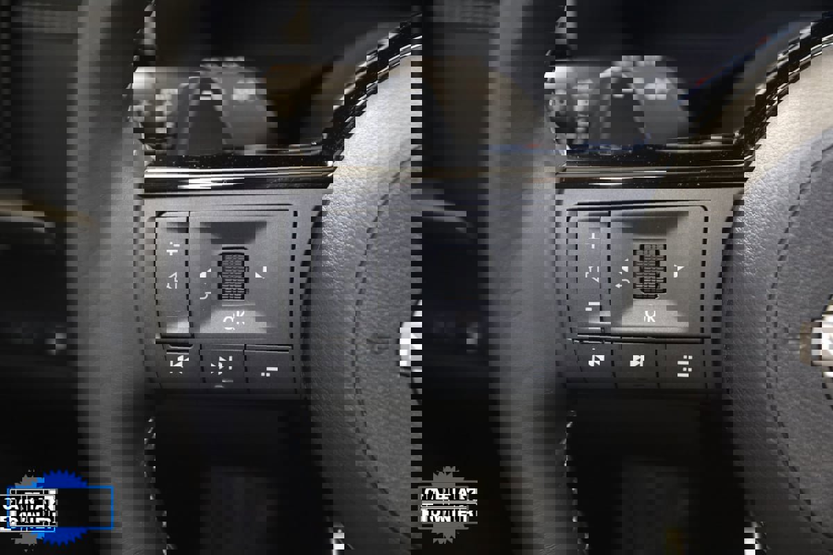 Used 2024 Nissan Pathfinder Platinum w/ Cargo Package image 36