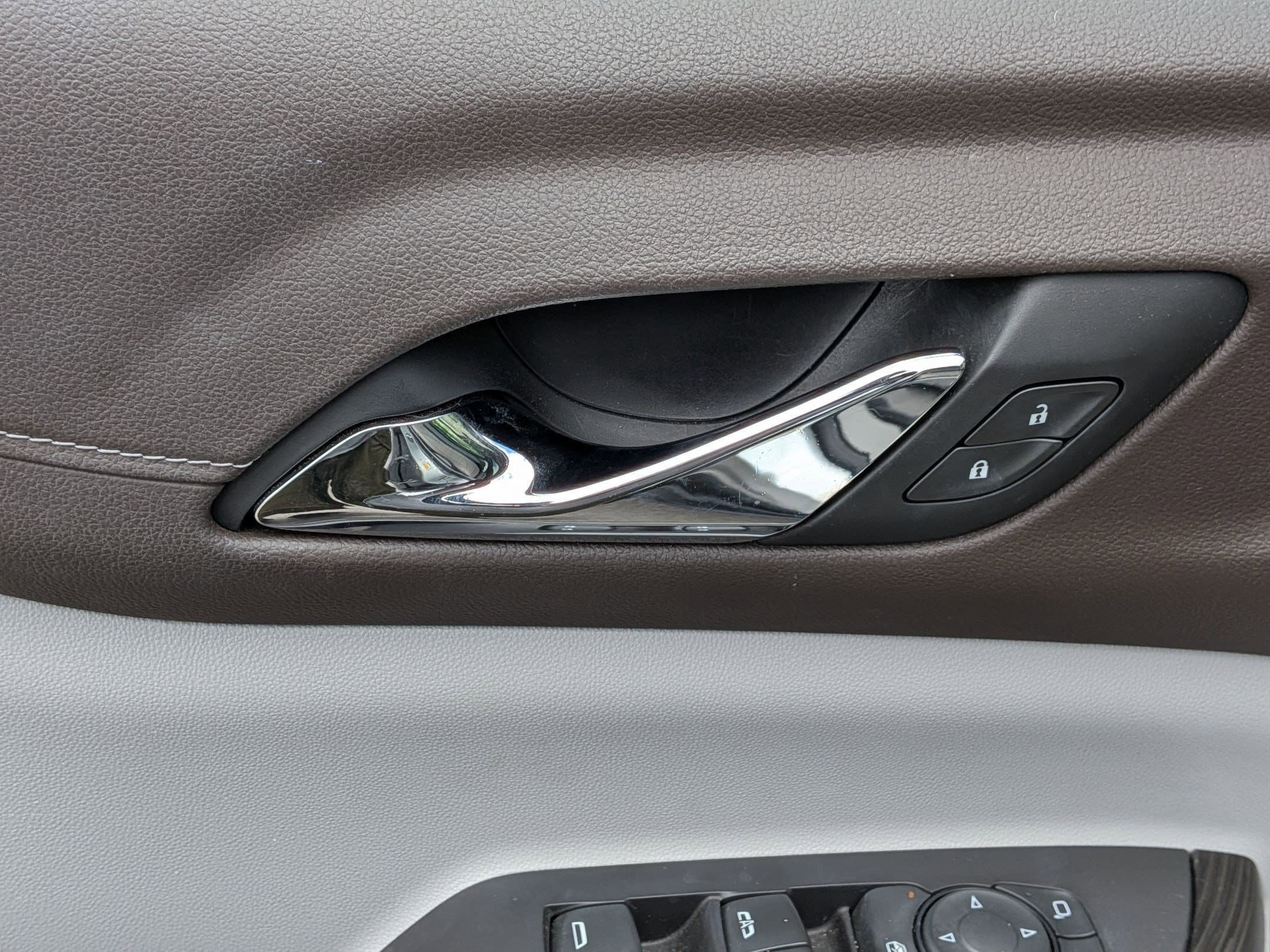 Used 2019 GMC Acadia SLT FWD image 13