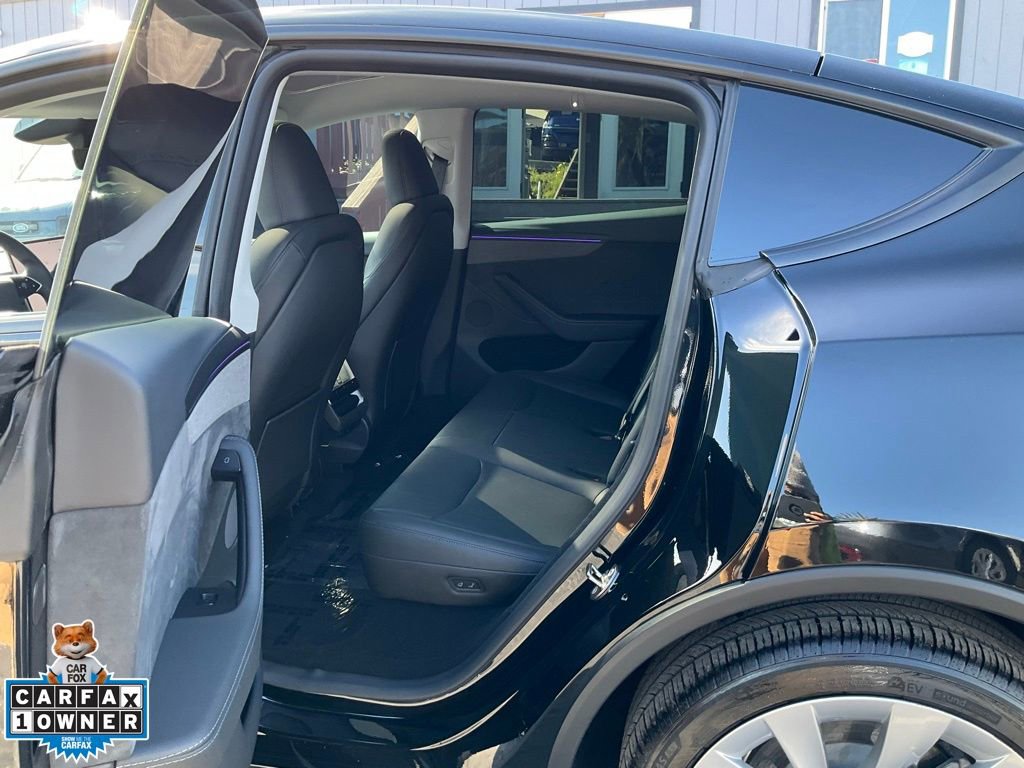 Used 2026 Tesla Model Y AWD image 26