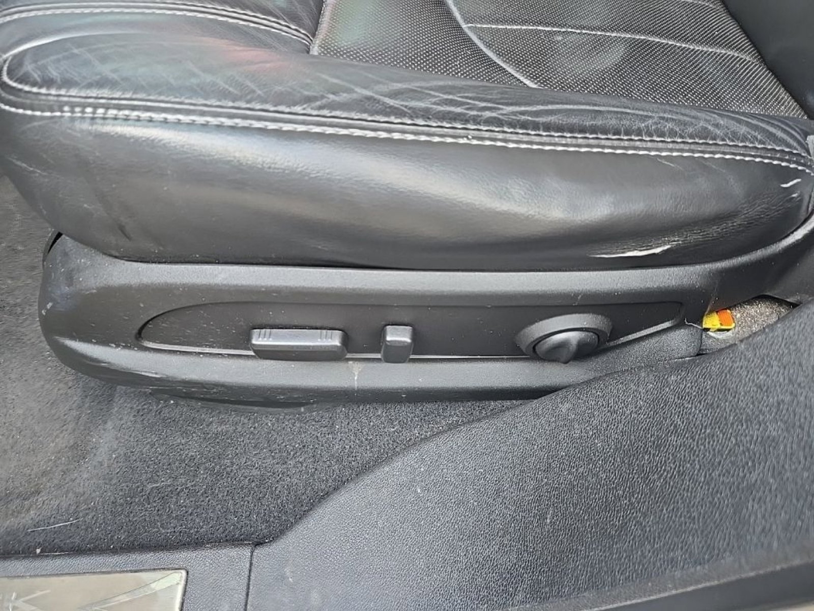 Used 2013 Buick Enclave Premium w/ Trailering Provision Package image 8