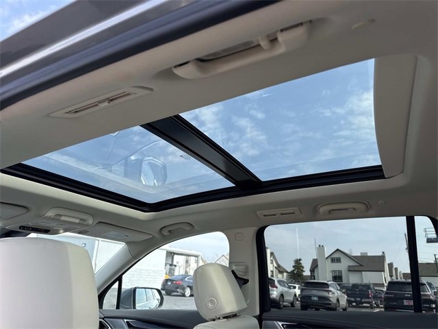 Certified 2023 Cadillac XT6 Premium Luxury w/ LPO, Floor Liner Package image 19