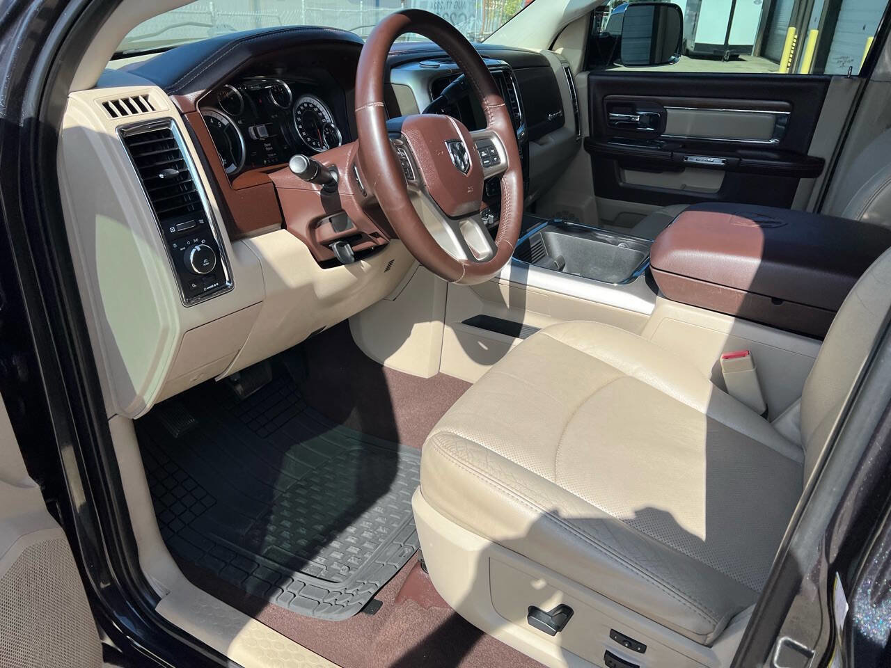 Used 2016 RAM 2500 Laramie w/ Convenience Group image 13