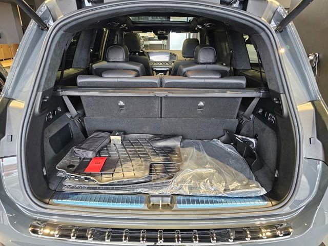 New 2025 Mercedes-Benz GLS 63 AMG 4MATIC image 8