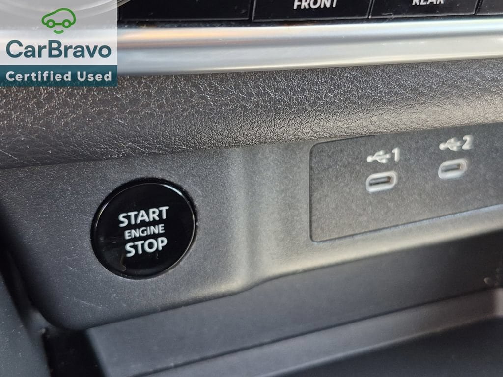Used 2024 Nissan Rogue SV FWD image 26