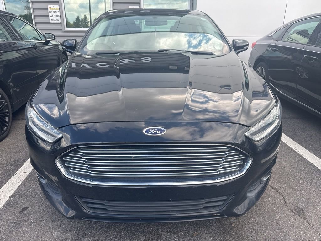 Used 2016 Ford Fusion SE w/ Equipment Group 202A AWD/4WD image 2