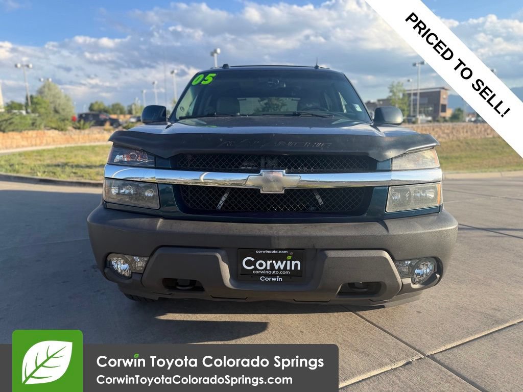 Used 2005 Chevrolet Avalanche Z71 w/ Sun And Sound Package AWD/4WD image 2