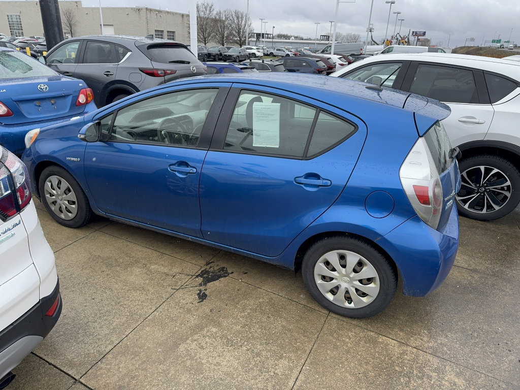 Used 2012 Toyota Prius C Three w/ Preferred Accessory Pkg #1 image 2