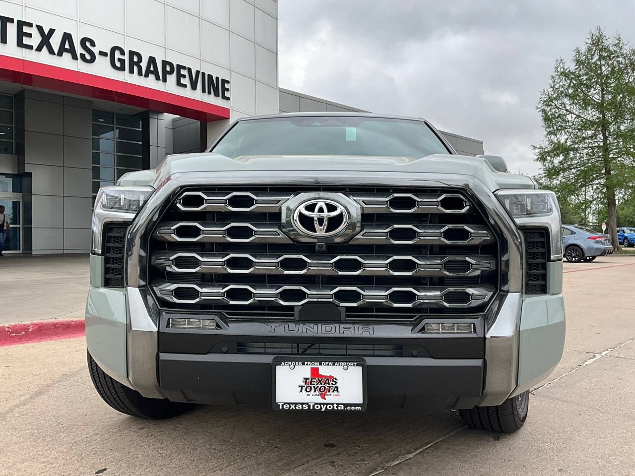New 2026 Toyota Tundra Platinum AWD/4WD image 3