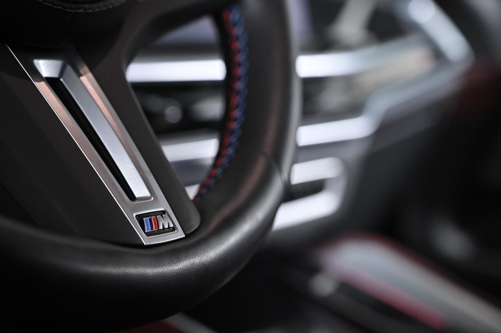 Used 2024 BMW X6 M60i image 16