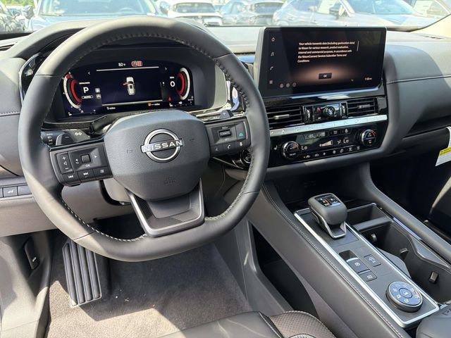 New 2026 Nissan Pathfinder SL AWD/4WD image 16