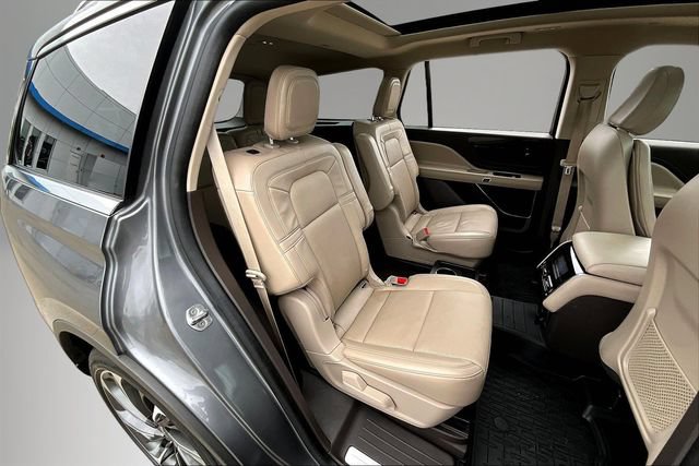 Used 2021 Lincoln Aviator Reserve w/ Equipment Group 201A AWD/4WD image 24