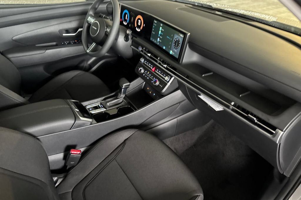 New 2026 Hyundai Tucson SE FWD image 16