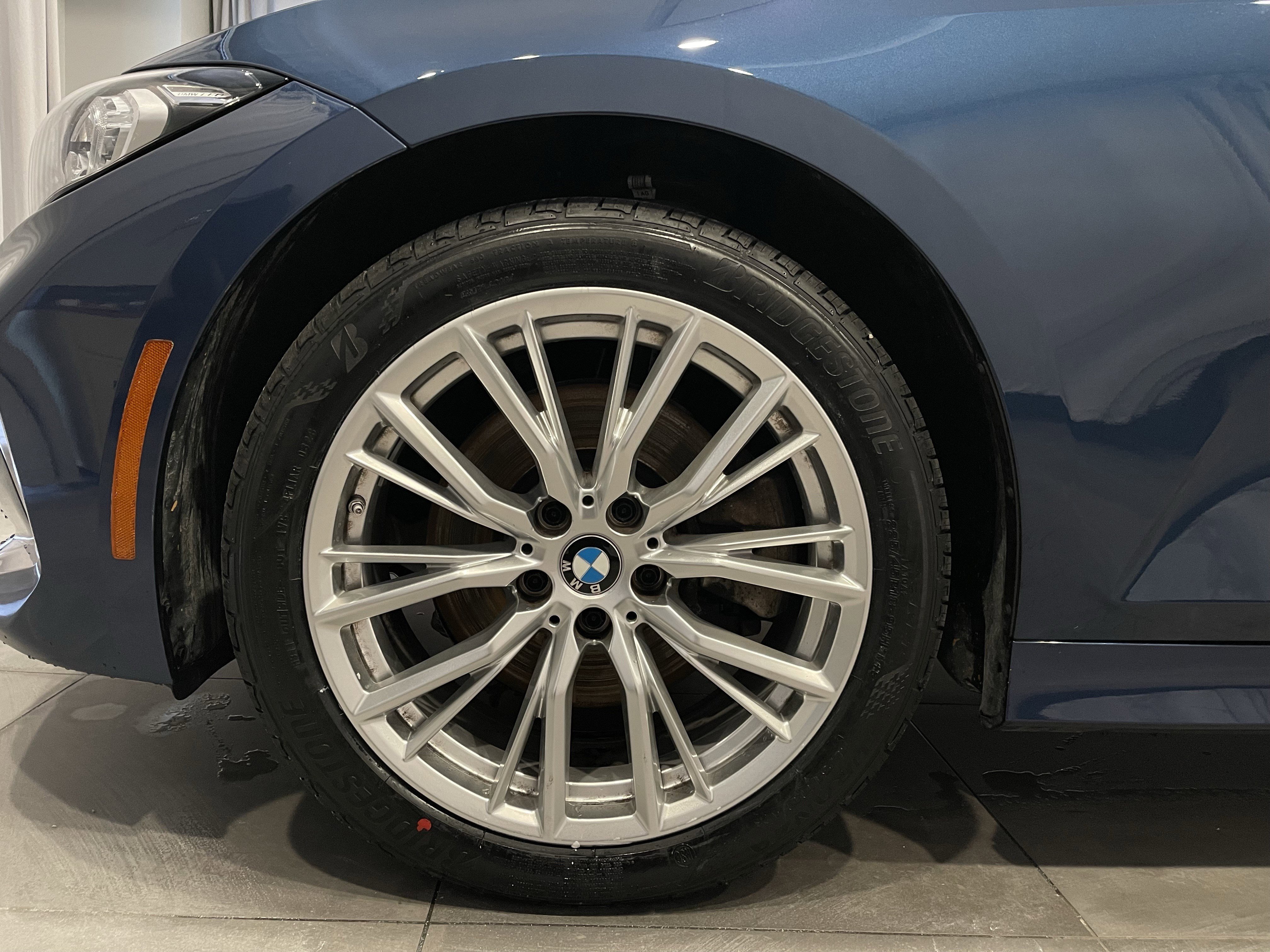 Certified 2023 BMW 330i xDrive Sedan w/ Driving Assistance Package image 7