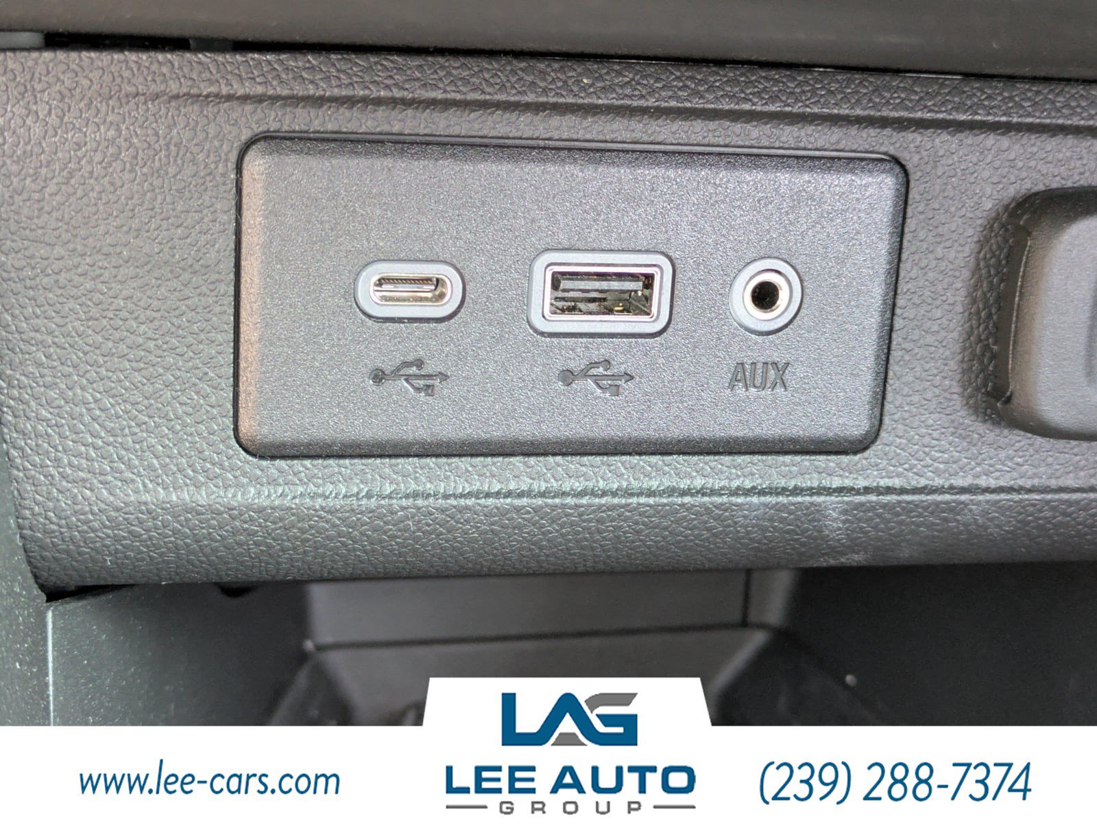 Used 2023 Buick Encore GX Select w/ Sport Touring Package FWD image 28