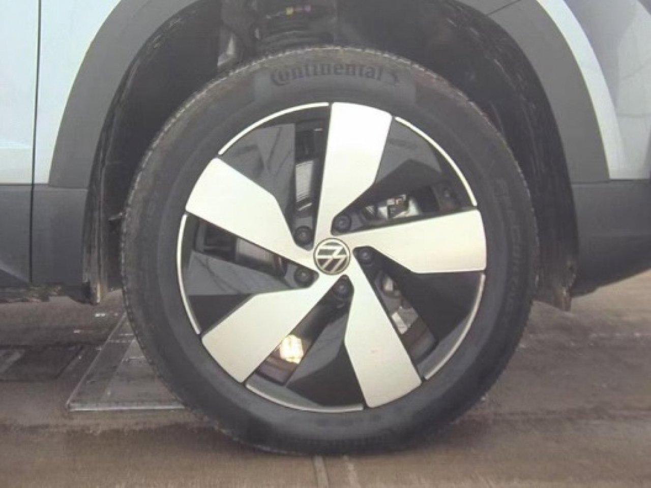 Used 2024 Volkswagen Taos S image 10