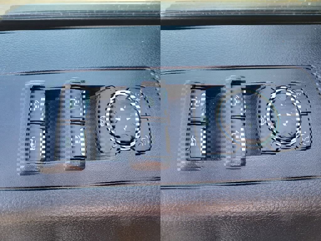 Used 2017 Ford F150 XLT w/ Equipment Group 302A Luxury image 18