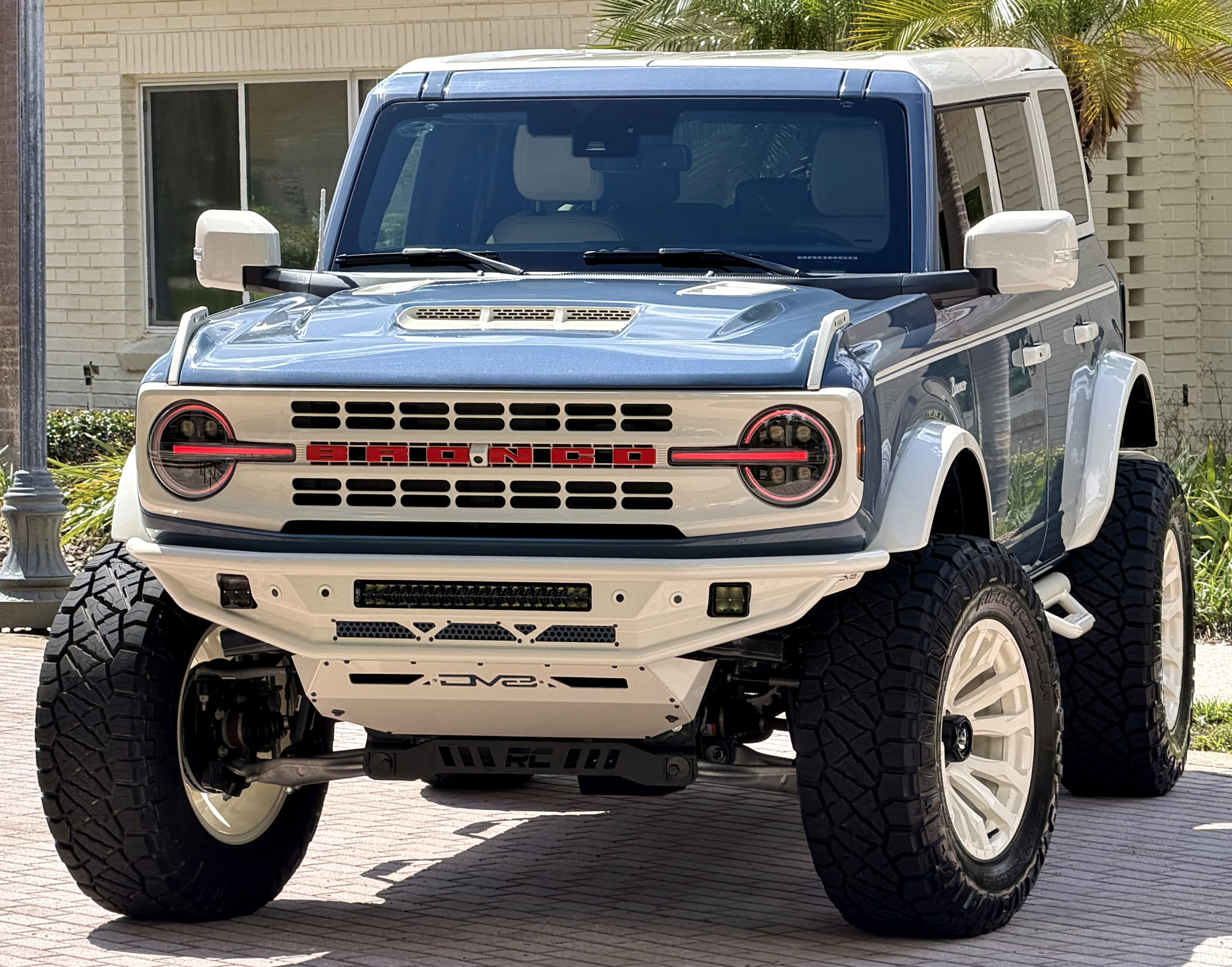 Used 2025 Ford Bronco Outer Banks AWD/4WD image 23