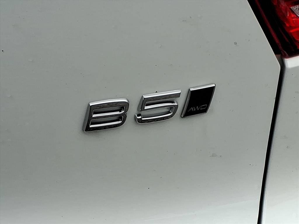 New 2026 Volvo XC40 B5 Plus w/ Protection Package Premier AWD/4WD image 7