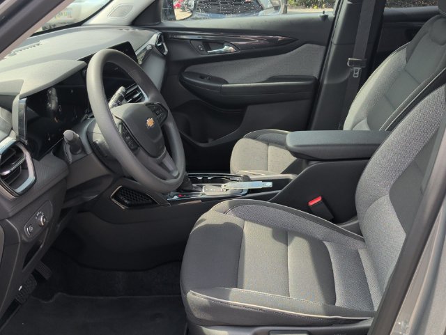 Used 2026 Chevrolet TrailBlazer LS w/ LS Convenience Package FWD image 21