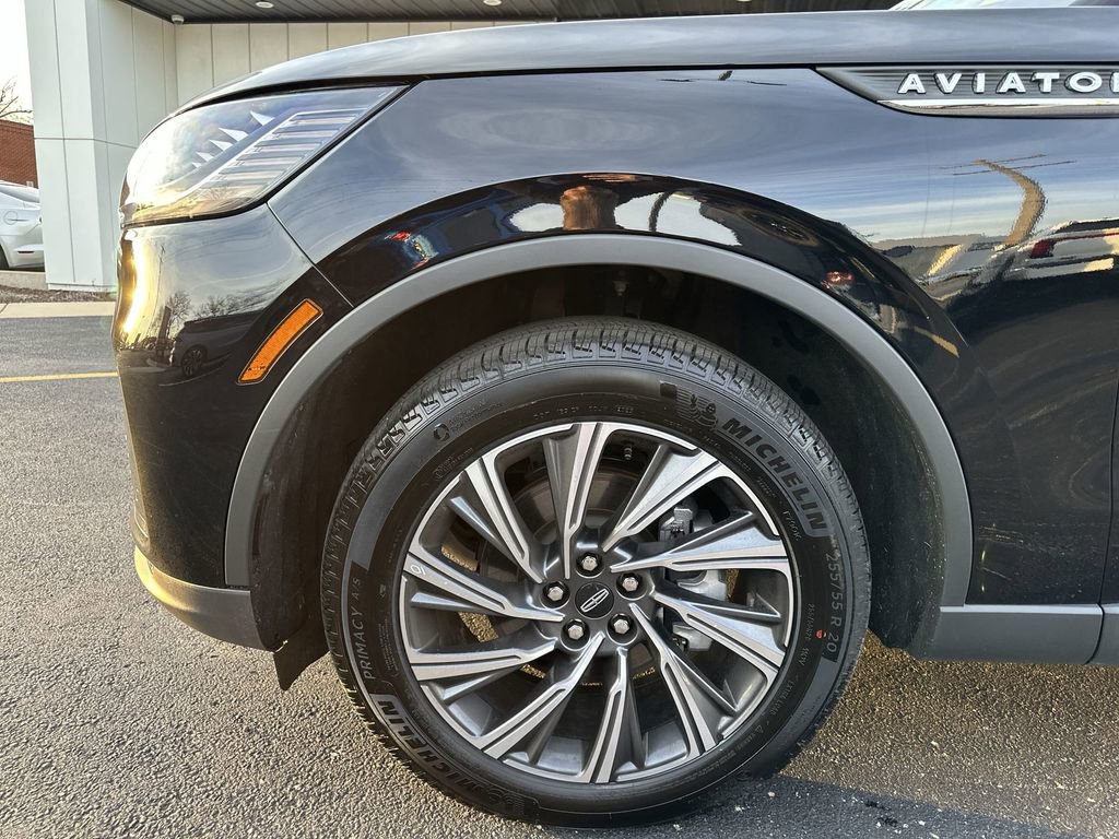 Used 2026 Lincoln Aviator AWD image 19