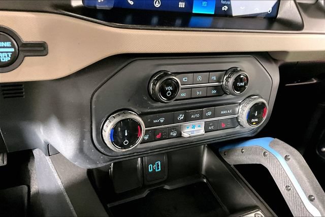 Used 2022 Ford Bronco Wildtrak AWD/4WD image 14