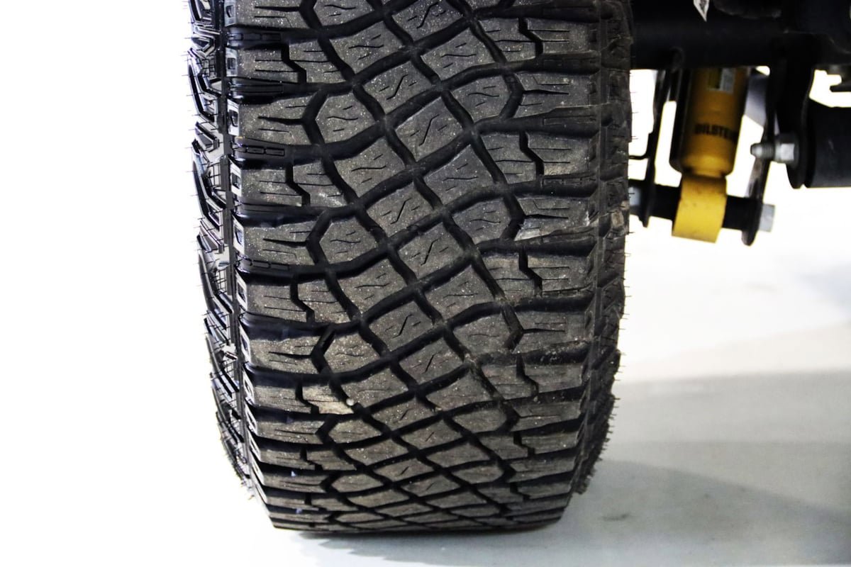Used 2024 Ford Bronco Everglades image 17