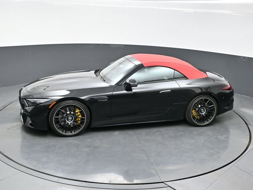 Used 2023 Mercedes-Benz SL 63 AMG 4MATIC w/ Driver Assistance Package image 25