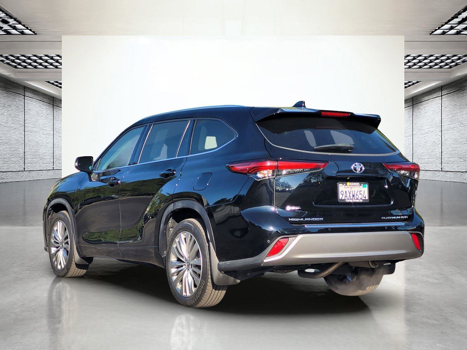 Used 2022 Toyota Highlander Platinum image 9