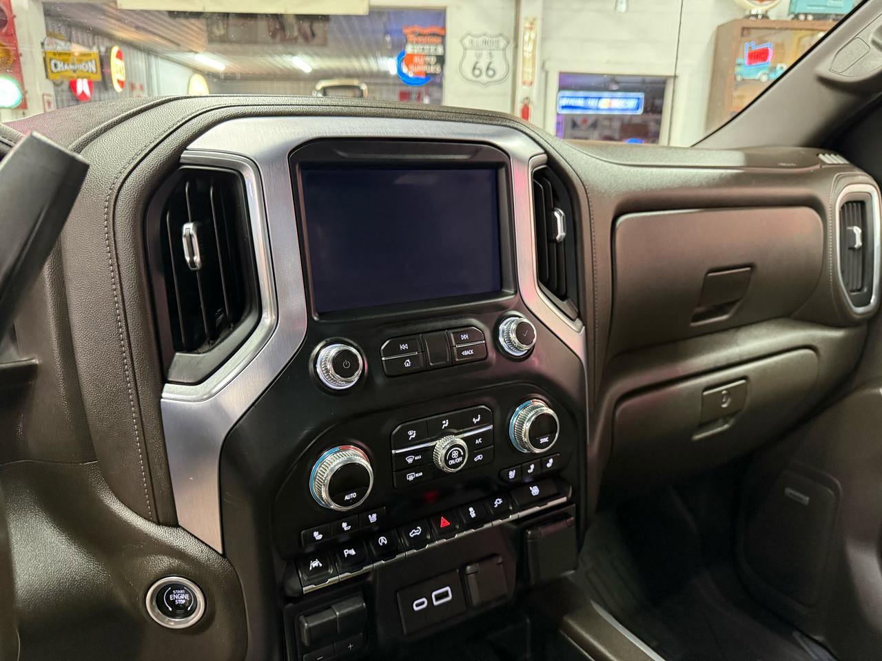 Used 2019 GMC Sierra 1500 SLT w/ SLT Premium Plus Package image 14