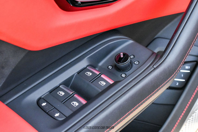 Used 2020 Lamborghini Urus image 34