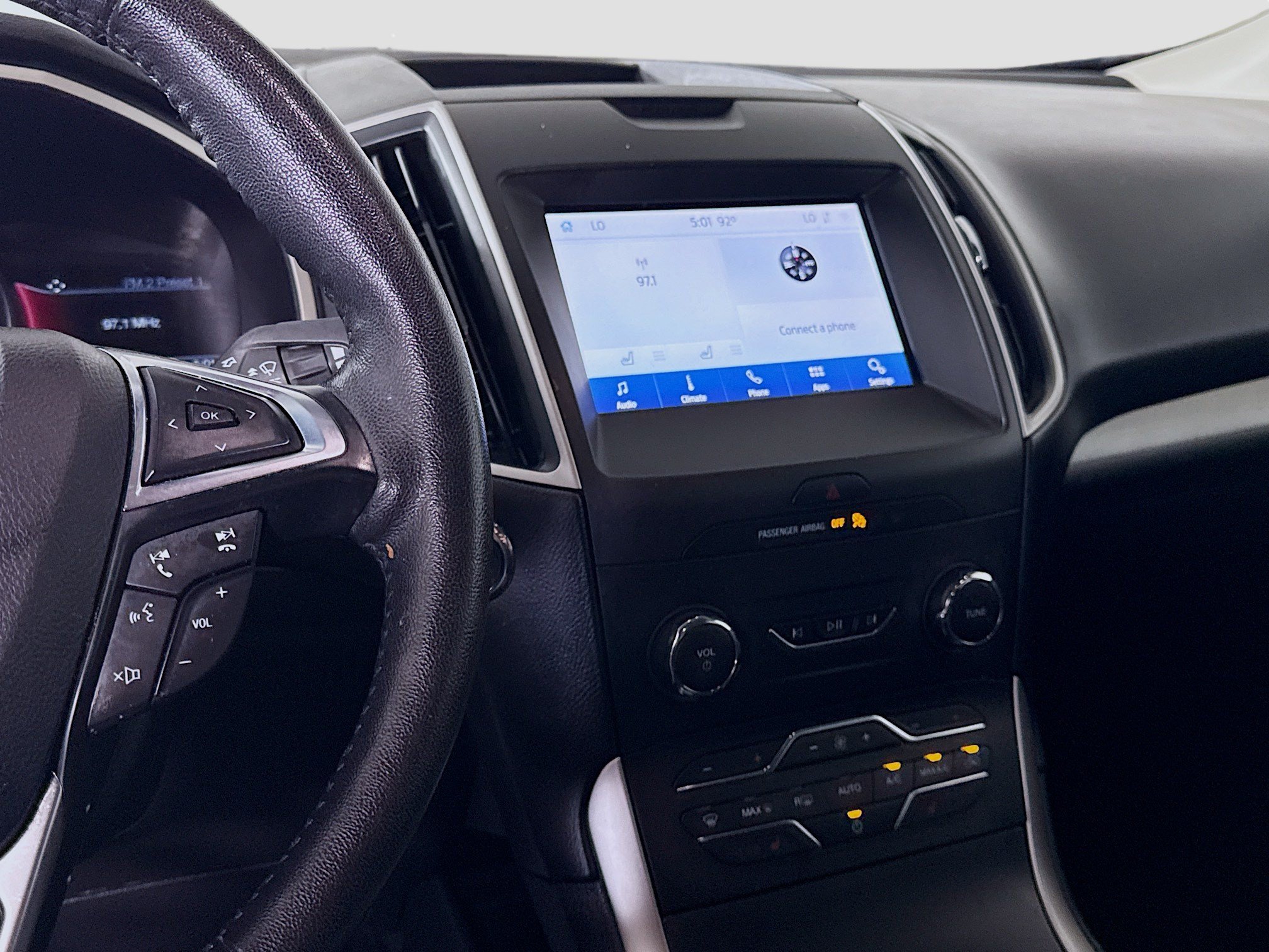 Used 2020 Ford Edge SEL FWD image 18