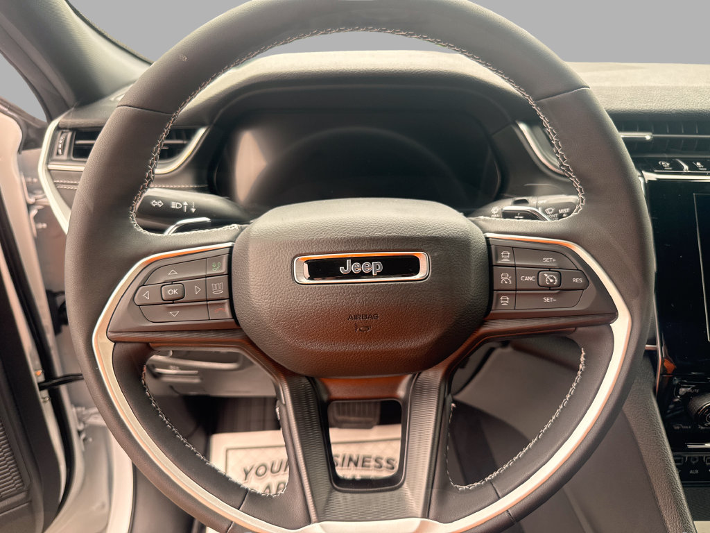 New 2026 Jeep Grand Cherokee L 4WD image 17