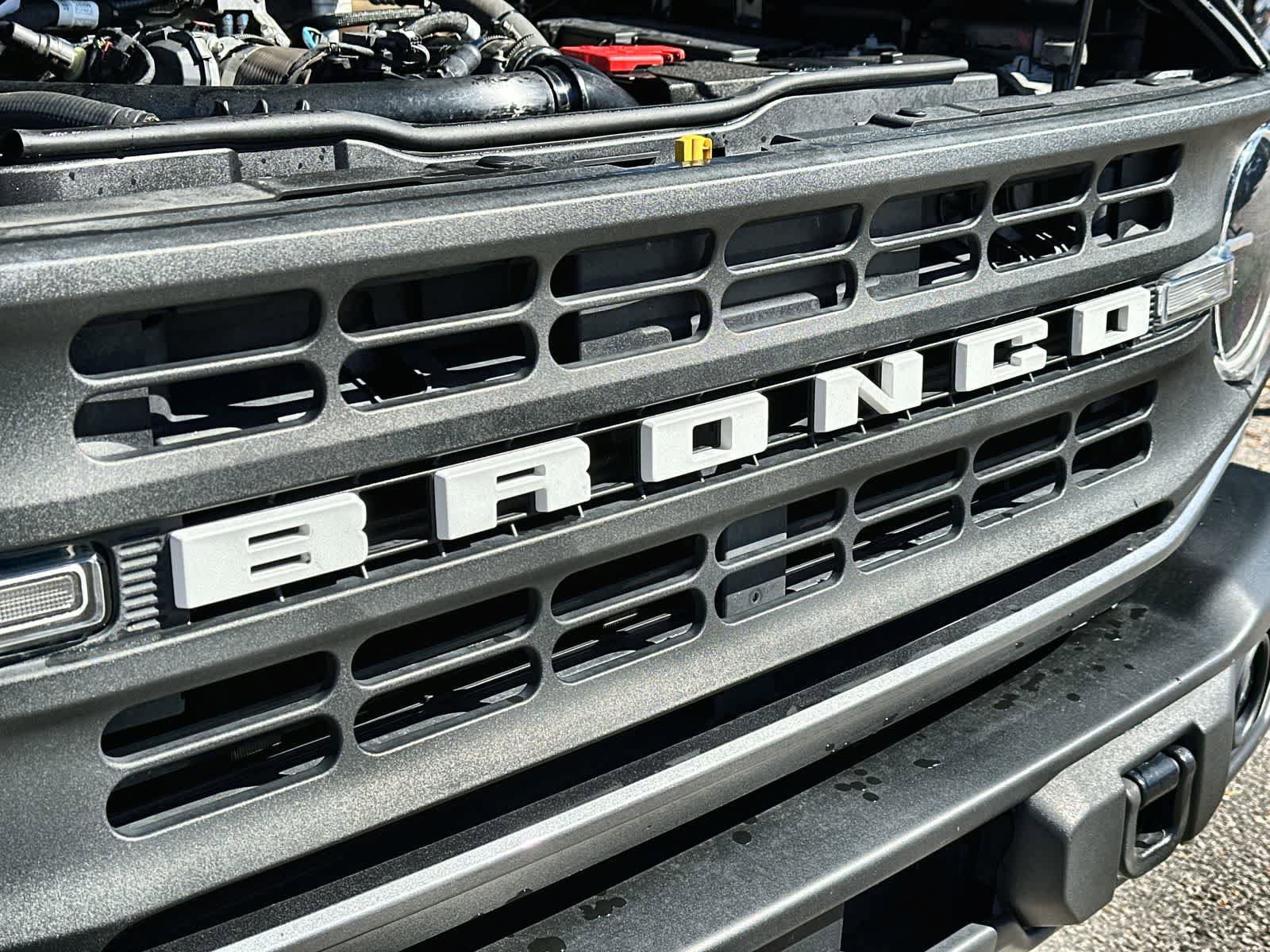 Used 2022 Ford Bronco Black Diamond w/ Sasquatch Package AWD/4WD image 19