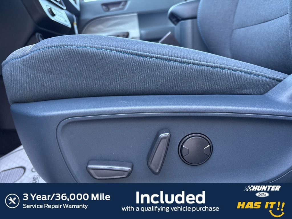 New 2025 Ford Maverick XLT image 4