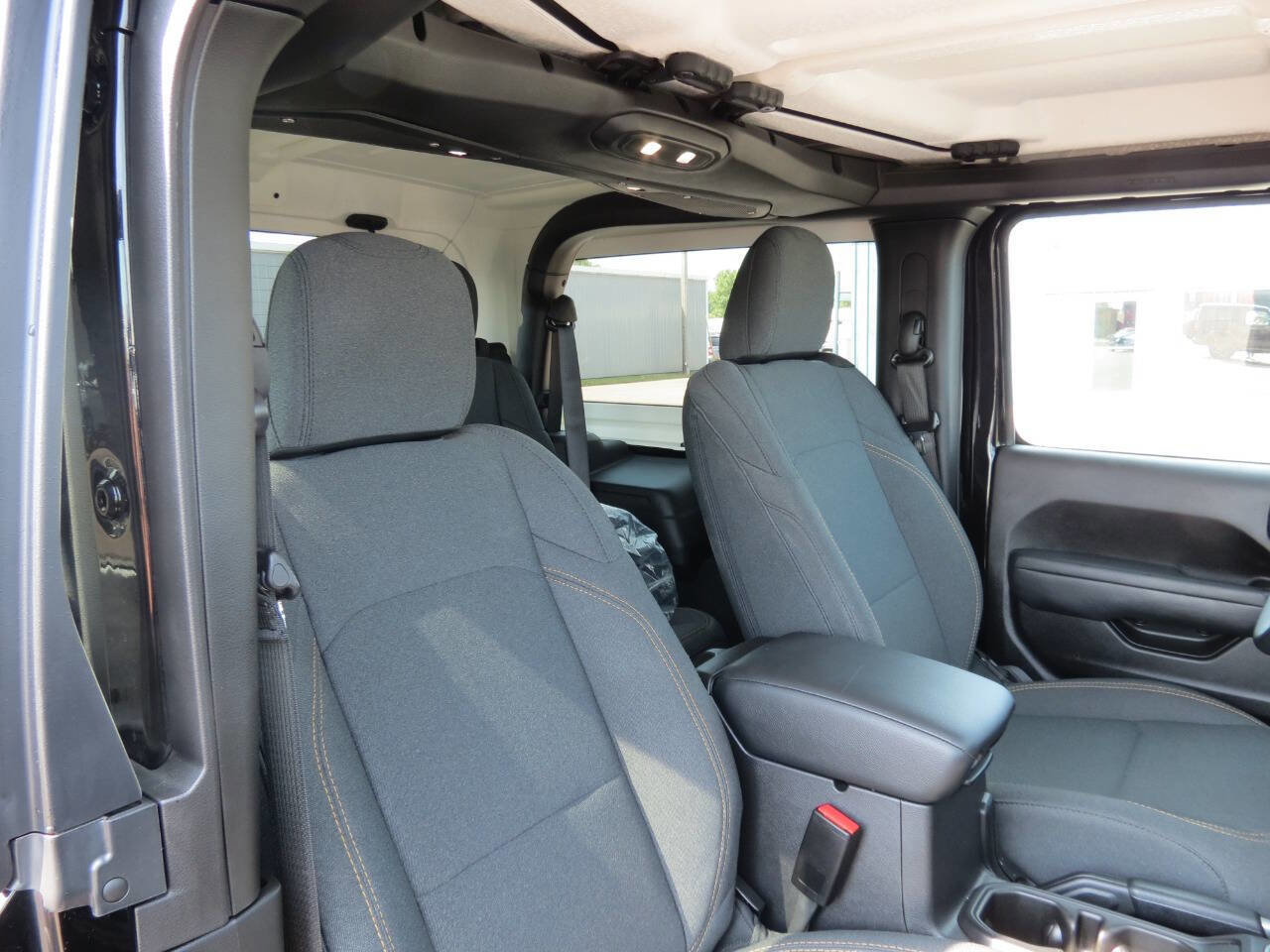 Used 2024 Jeep Wrangler Sport image 24