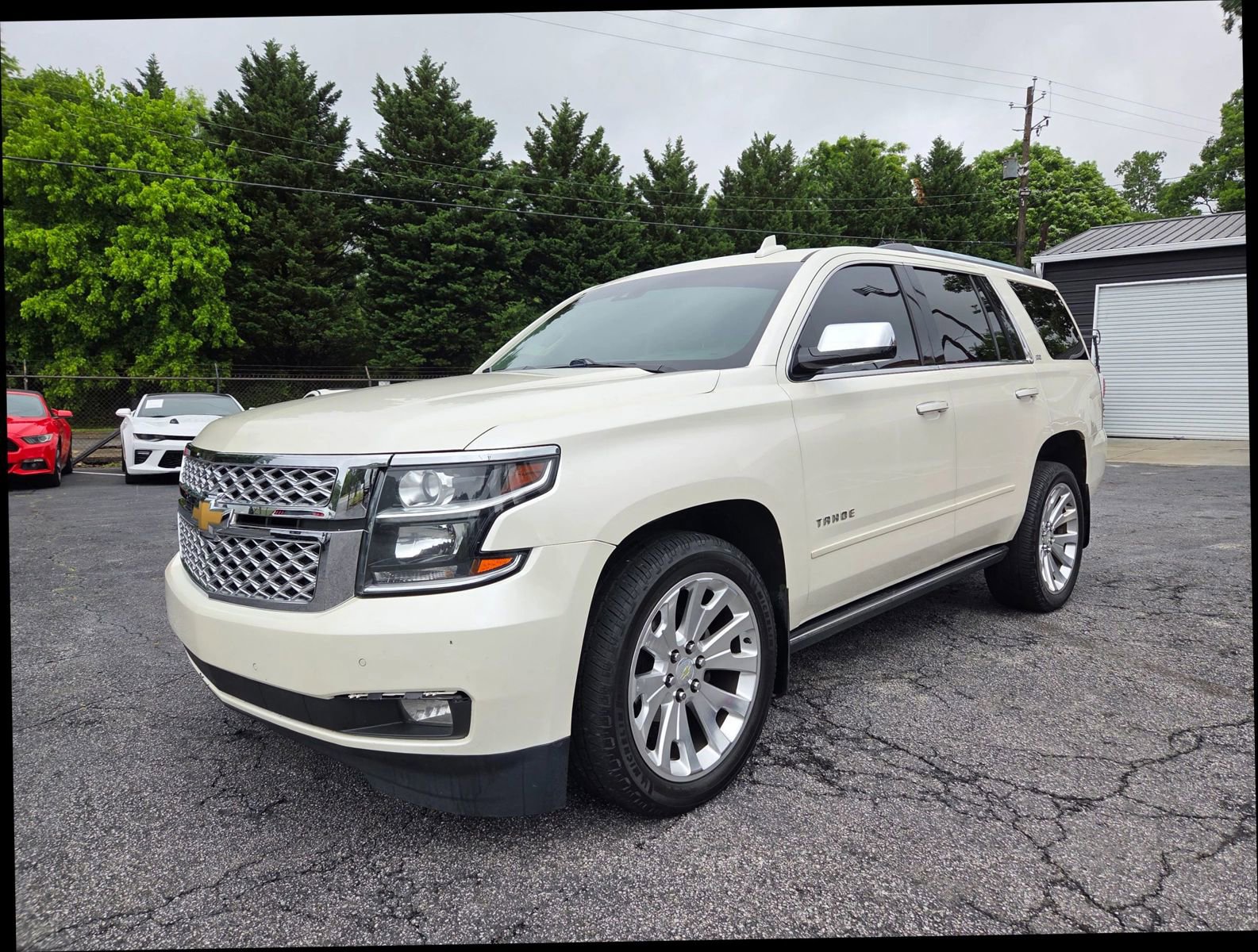 Used 2015 Chevrolet Tahoe LTZ AWD/4WD image 2