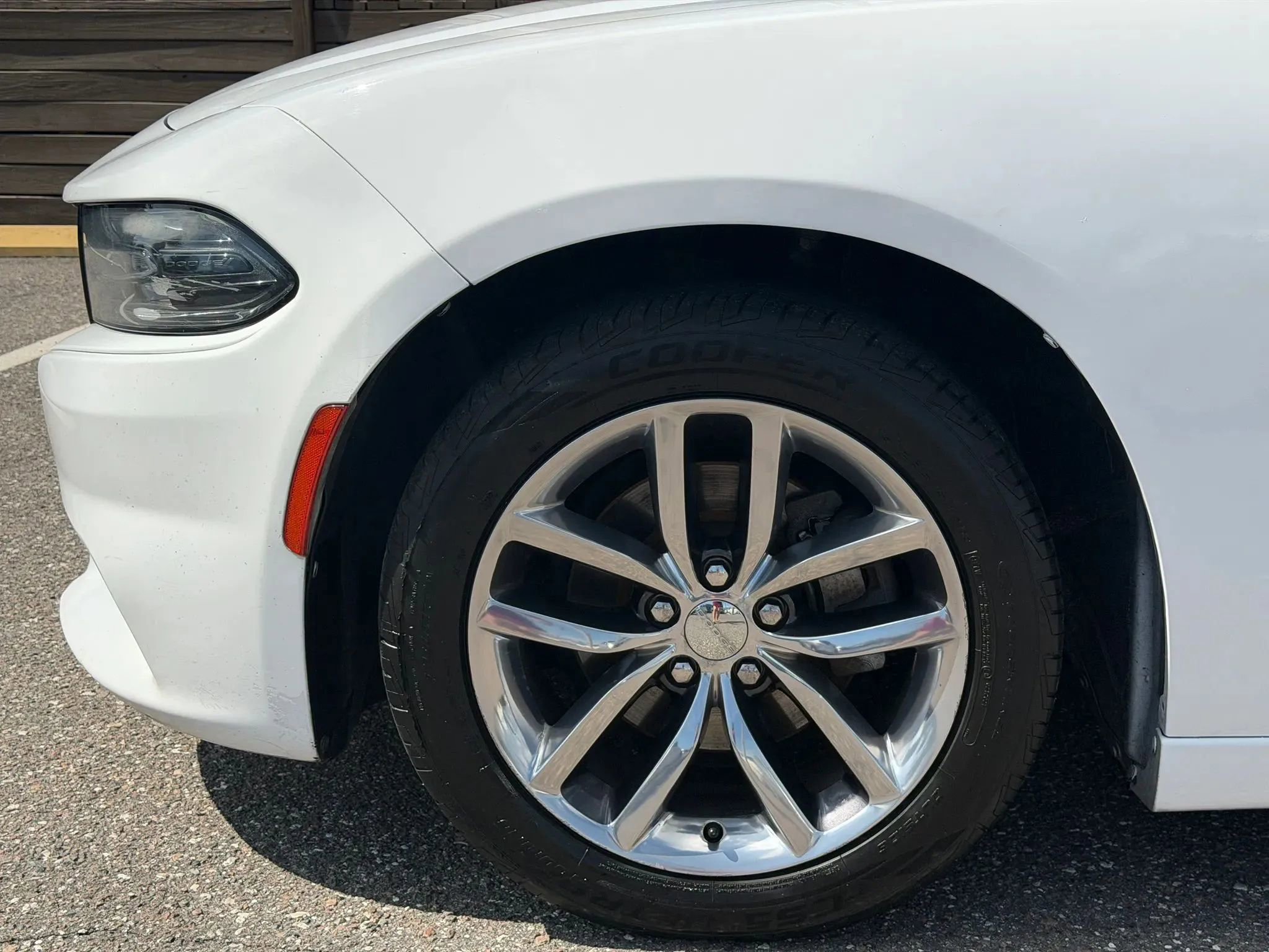 Used 2015 Dodge Charger SXT w/ Plus Group RWD image 2