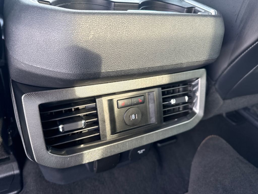 Used 2024 Ford F350 Platinum image 18