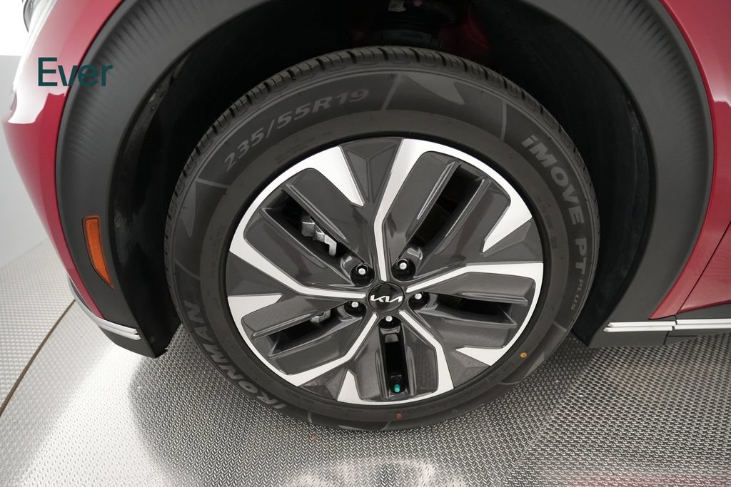 Used 2024 Kia EV6 Light RWD image 18